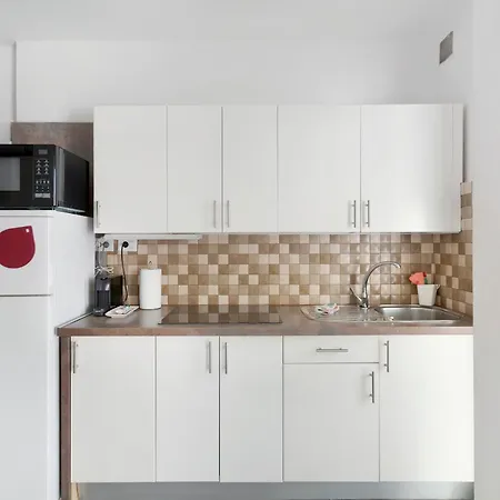 Apartment 1210 In Area *